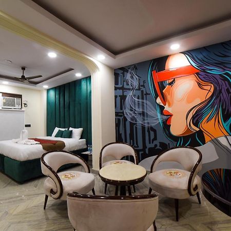 The Twenties Kamla Nagar Hotel New Delhi Exterior foto