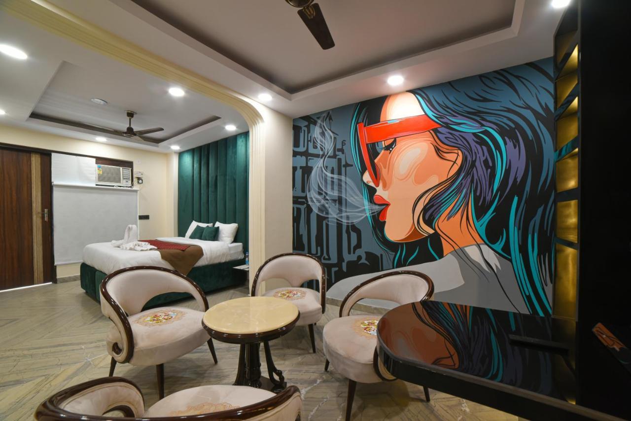 The Twenties Kamla Nagar Hotel New Delhi Exterior foto