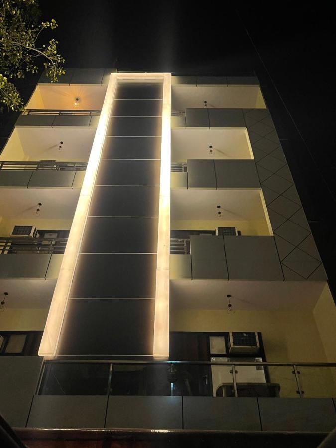 The Twenties Kamla Nagar Hotel New Delhi Exterior foto