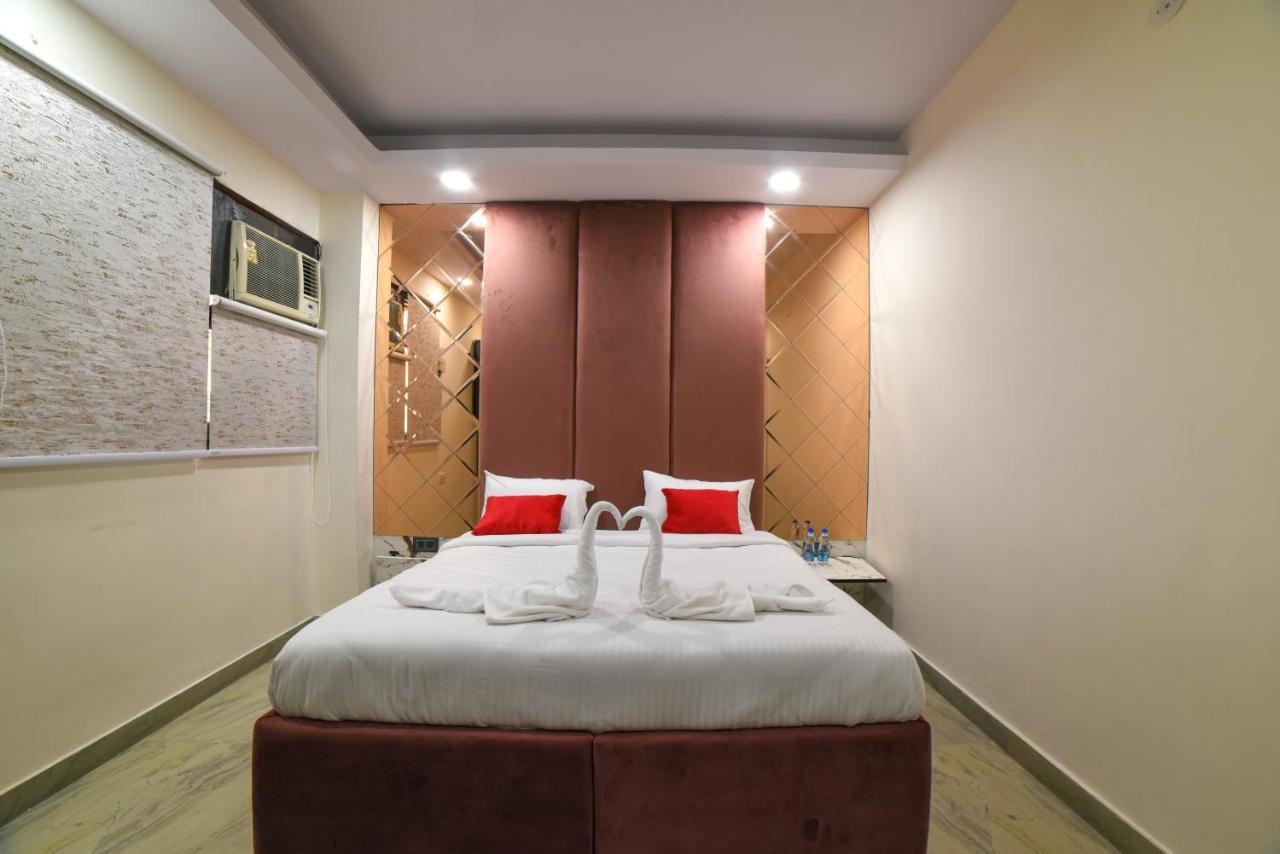 The Twenties Kamla Nagar Hotel New Delhi Exterior foto