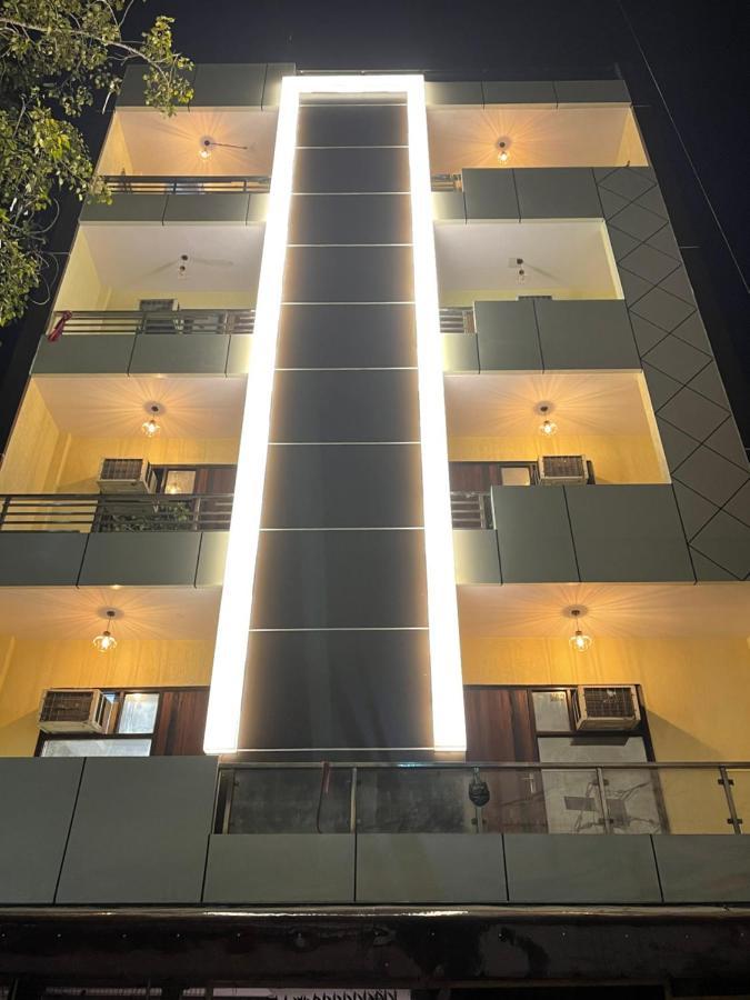 The Twenties Kamla Nagar Hotel New Delhi Exterior foto